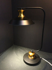  Task lamp
