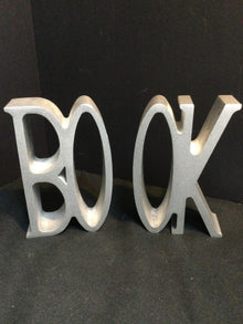  Bookend(s)