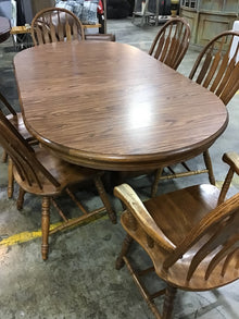  Intercon Furniture Dining Table w/ Seating