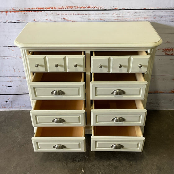 Lexington Chest of Drawers