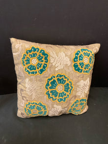  Pillow