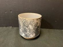  Planter/Pot
