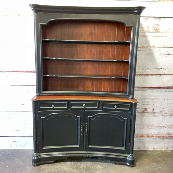 Hooker Buffet / Sideboard / Credenza