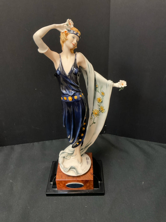 Statue/Figurine/Bust