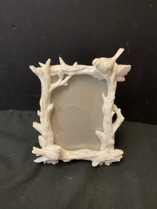  Photo frame
