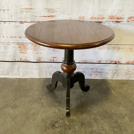 Hekman Accent Table
