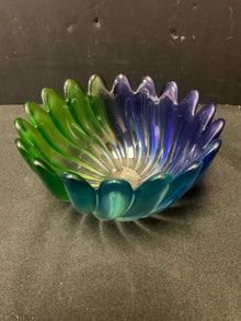  Art Glass