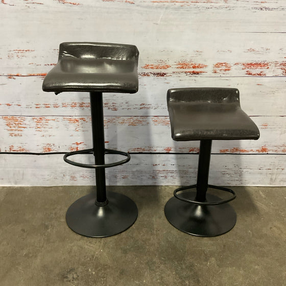 Bar Stool Set