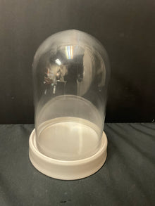  Three Hands Cloche
