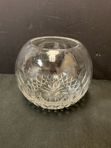  Crystal