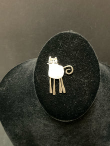  Pin