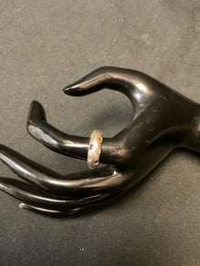  Ring(s)