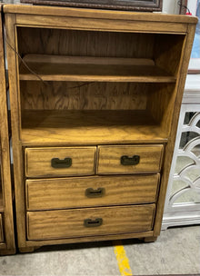  Shelving Unit