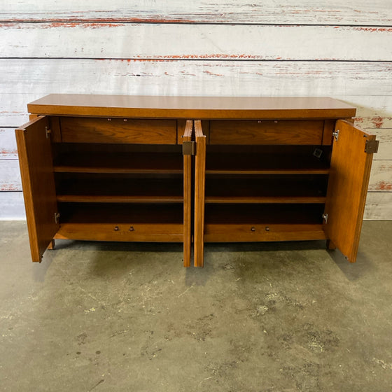 Lexington Buffet / Sideboard / Credenza