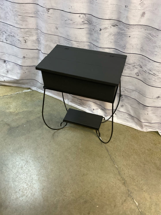 Accent Table