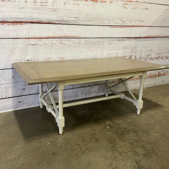 Bassett Dining Table (no chairs)