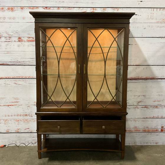A.R.T. Furniture China Cabinet/Hutch