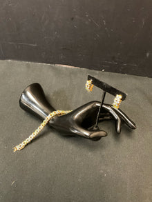  Joan Rivers Jewelry Set