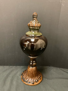  Urn