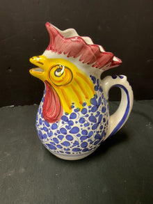  Pitcher