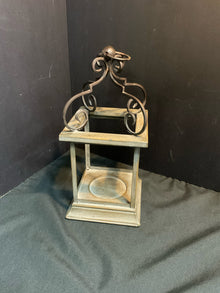  Lantern