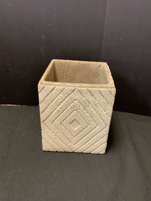  Planter/Pot