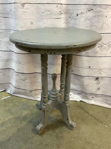  Accent Table