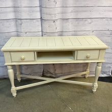  Broyhill Sofa Table