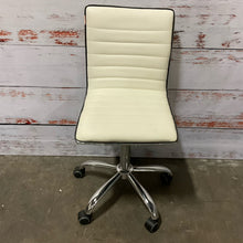  Desk Chair