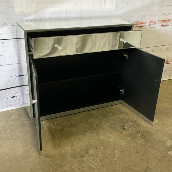 Accent Cabinet/Chest
