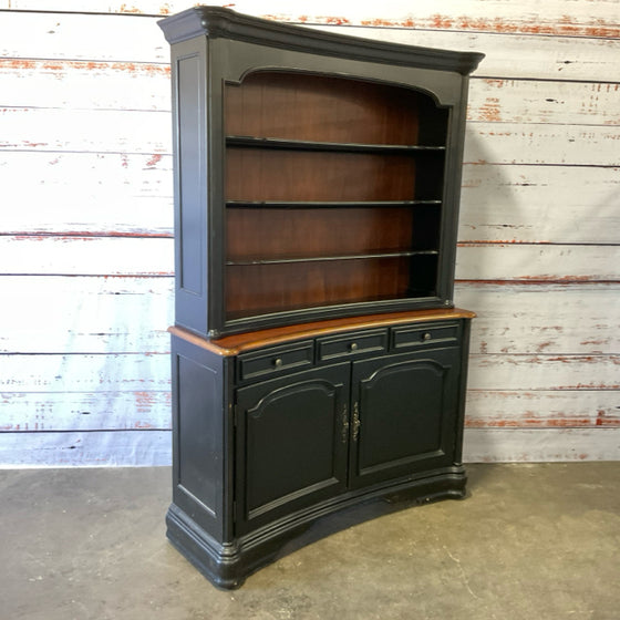 Hooker Buffet / Sideboard / Credenza