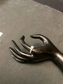  Ring(s)