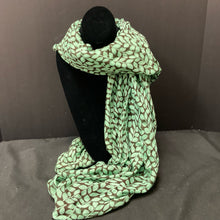  Vera Bradley Scarf
