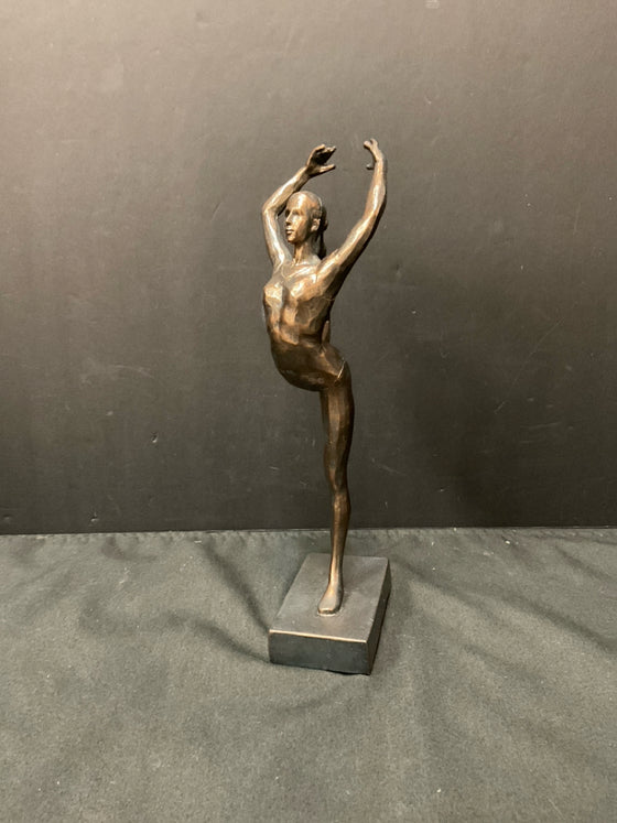 Crate & Barrel Statue/Figurine/Bust