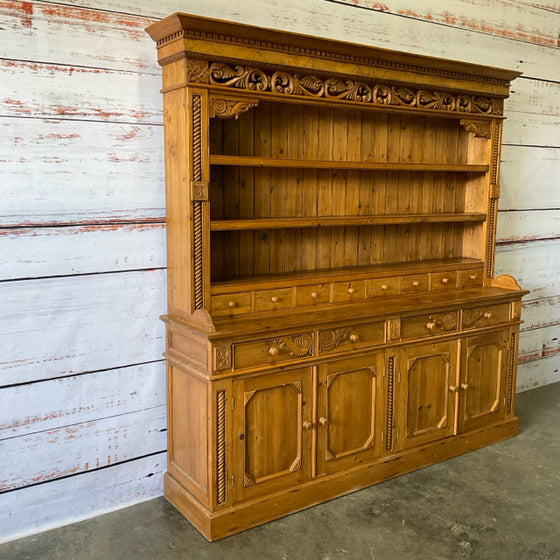Keen Pine Buffet / Sideboard / Credenza