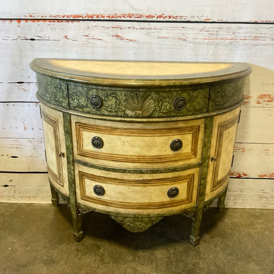 Pulaski Accent Cabinet/Chest