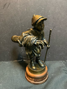  Statue/Figurine/Bust
