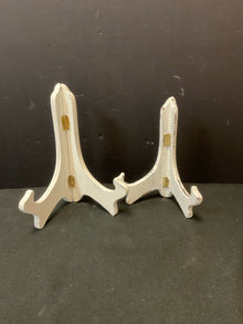  Tabletop Easel