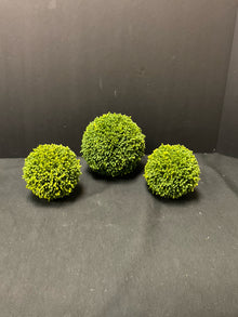  Greenery Ball