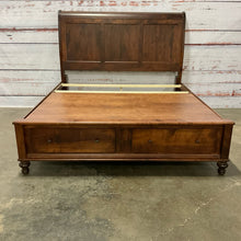  Canal Dover Furniture Complete Bed--King