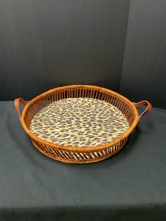Tray