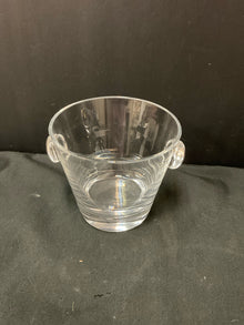  Crystal