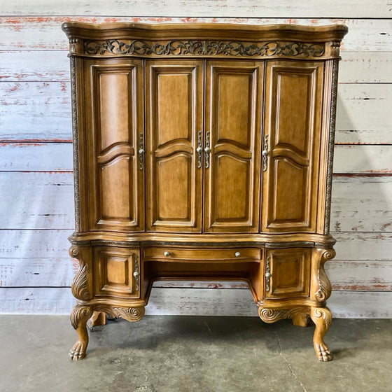 Michael Amini Desk w/ Hutch