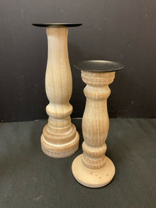  Candleholder