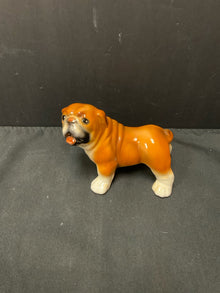  Statue/Figurine/Bust