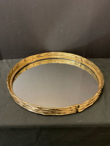 Tray
