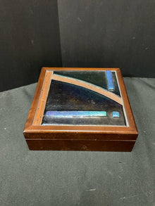  Box