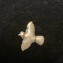  Pin