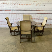  Windward Design Group Patio Table w/ Seating