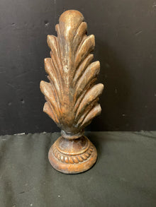  Finial
